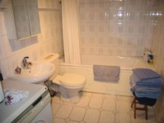 			new on!, 2 Bedroom, 1 bath, 1 reception Flat			 Pembridge Villas, NOTTING HILL W11